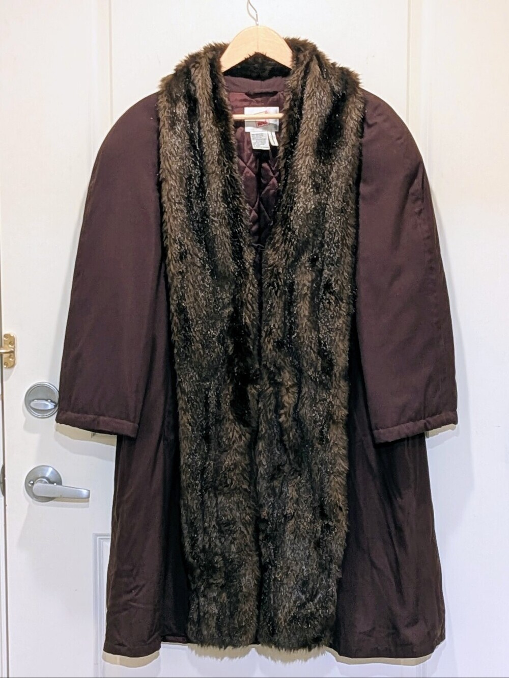 EUC 80s Mondi 36 Chocolate Brown Insulated Swing Coat with Faux Fur Collar